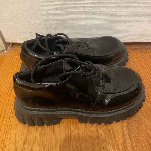 Black Chunky Women's Patent Platform Shoes - Picture 1 of 6